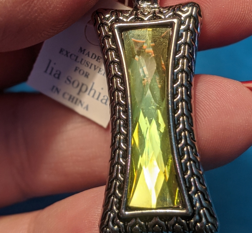 Lia Sophia pendant